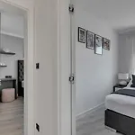 Exclusive Center Makarska