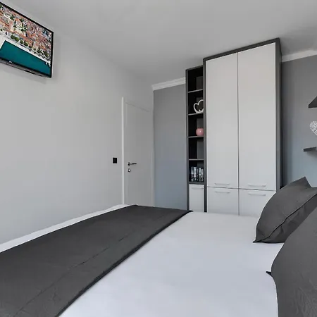 Daire Exclusive Center