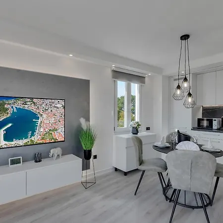 Apartment Exclusive Center