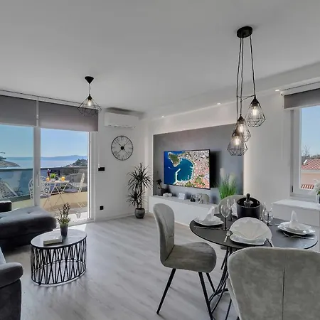 Apartment Exclusive Center *